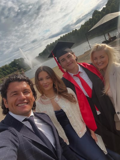 Samuel, el hijo mayor de Nelson y Tynka Haedo Valdez, ya cumple 19 años. Acá lo vemos con sus padres y su hermana Noemí.