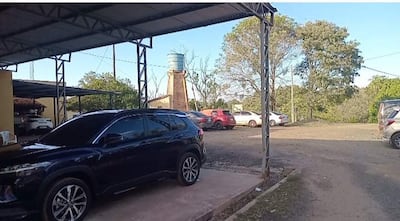 El vehículo denunciado como robado en Brasil supuestamente estaba estacionado en el predio de la comisaría de Santaní