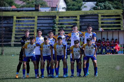 Sub 16 de Sportivo Luqueño que derrotó a Guaireña FC en Villarrica 3-0