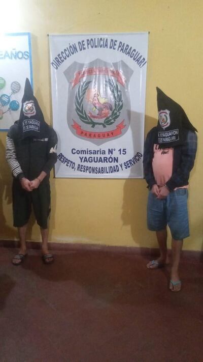 Detienen a dos personas que violentaron máquina de tragamonedas.