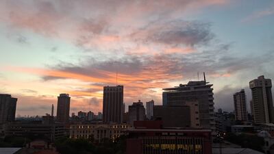 Amanecer en el centro de Asunción.