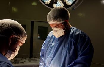 Las cirugías pediátricas debe realizarlas un especialista.