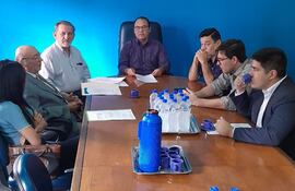 Alfredo Jaeggli presentó ayer su plan de salvataje al PLRA a miembros del directorio liberal.