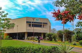 fachada hospital nacional de Itauguá