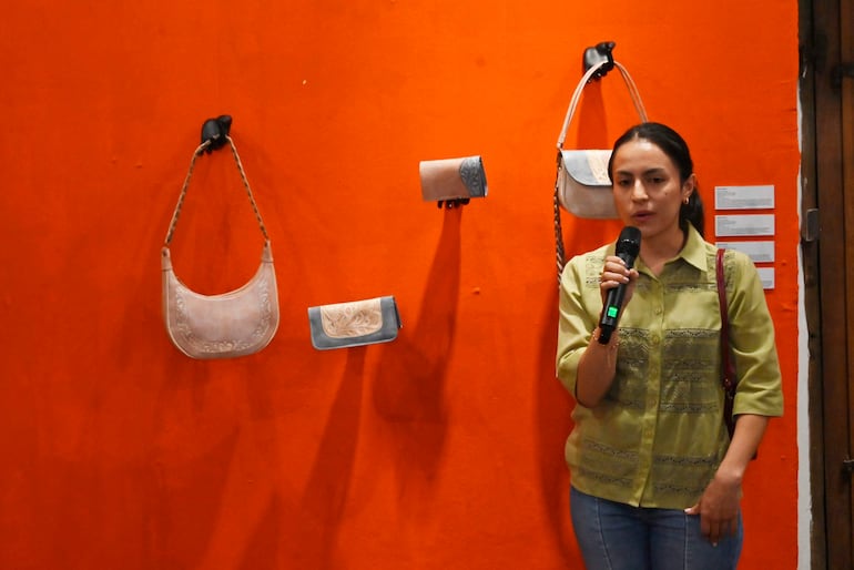 Exposición Artesanía + Diseño	en el Centro Cultural Manzana de la Rivera