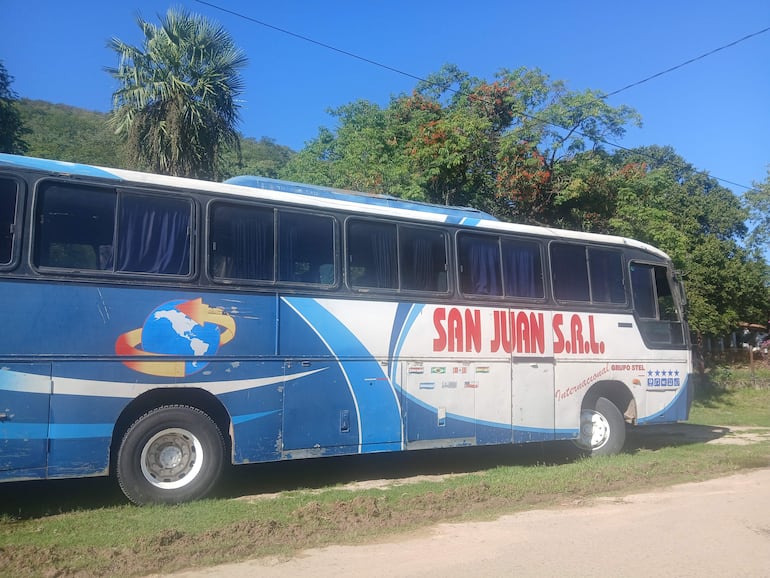 La falta de camino paralizo de manera temporal el servicio del transporte publico