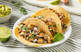 Tacos de pollo.