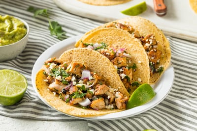 Tacos de pollo.