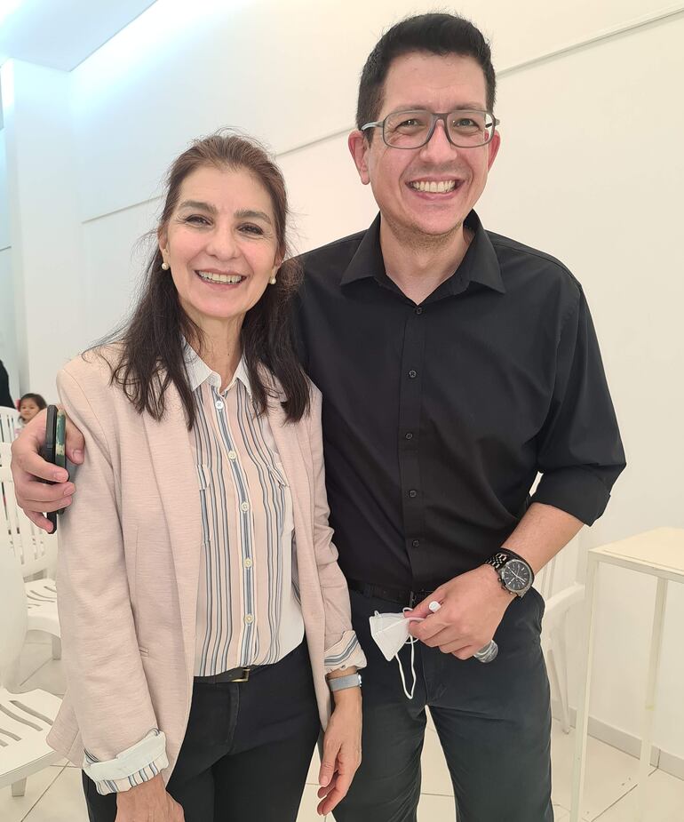 Brindis por cierre del programa Disinformation and Media Literacy de la Biblioteca Roosevelt del CCPA, auspiciado por la Embajada de los Estados Unidos de America. . 5 de octubre de 2022.