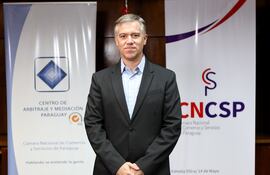 Ricardo Dos Santos es el nuevo presidente de la Cámara Nacional de Comercio y Servicios de Paraguay (CNCSP).