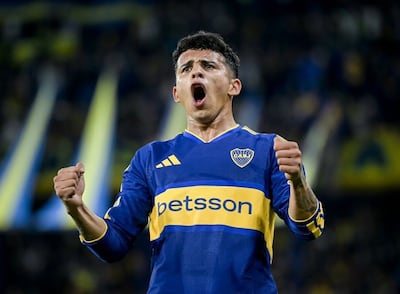 Leonel Benjamín Flores, en el festejo de uno de sus goles para Boca Juniors.