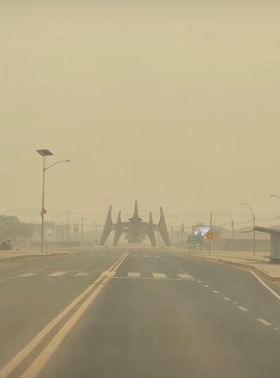 Imagen gentileza de las redes sociales en donde se ve lo espeso del humo en determinadas horas del día. En la foto el acceso a la ciudad de Filadelfia.