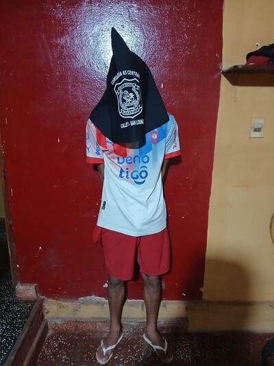 Detienen a joven por intento de robo domiciliario y violación de arresto domiciliario en San Lorenzo.