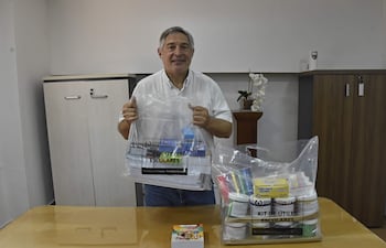 Según Luis Ramírez, ministro de Educación, familias eligen mudarse a escuelas públicas por los kits escolares.