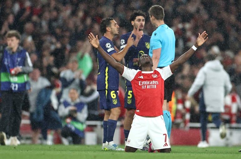 Video: El gol de Bukayo Saka para la clasificación del Arsenal a la final de la Champions League