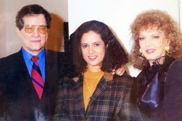 María Luisa en Madrid en 1995 con Alma María Vaesken y Johny Torales, de Los Tres Sudamericanos