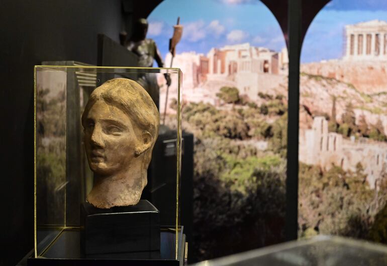 Cabeza de un atleta griego del siglo VI a.C. - Valle de los templos, Agrigento, Italia, también de la época de la Magna Grecia.