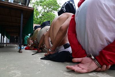 Evidencias y detenidos tras el megaoperativo en el Pantanal de Lambaré este sábado.