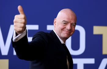 Giovanni Vincenzo Infantino (56 años), presidente de la FIFA, es blanco de las críticas por su deseo de abrir las puertas al capital privado para financiar los torneos, sobre todo la Copa del Mundo.