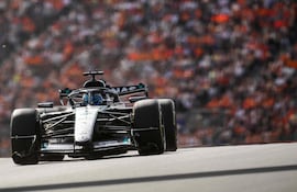 El monoplaza Mercedes del piloto británico George Russell durante la clasificación de la sprint del Gran Premio de los Países Bajos en el circuito de Zandvoort, en Zandvoort, Países Bajos.