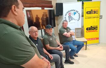 Ramón Hicks, Francisco “Chiqui” Arce, Rogelio Delgado y Roberto “Gato” Fernández (izq. a der.), en la exitosa mesa redonda de la tercera jornada del Seminario que apoya ABC Color.