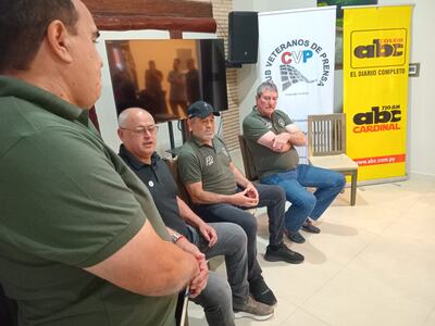 Ramón Hicks, Francisco “Chiqui” Arce, Rogelio Delgado y Roberto “Gato” Fernández (izq. a der.), en la exitosa mesa redonda de la tercera jornada del Seminario que apoya ABC Color.