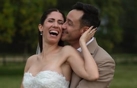 ¡Que vivan los novios! Luciano Pereyra y Julia Rezzuto se juraron amor eterno en una ceremonia que tuvo lugar en Luján, Argentina.