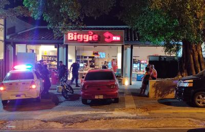 Asalto a Biggie por parte de motochorros sobre Rodríguez de Francia.