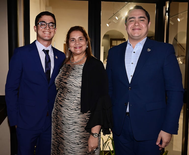 Brian Verdier, Grechen Pockels y Gabriel Tapia.