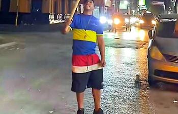 José Domingo Ramírez Meza, miembro de la barra brava de Sportivo Luqueño, buscado por el ataque al plantel profesional.