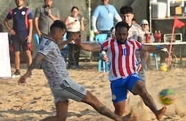Los Pynandi mayores sacaron toda la experiencia para imponerse en tiempo extra a Chile, ganando 2 puntos en la jornada inaugural.