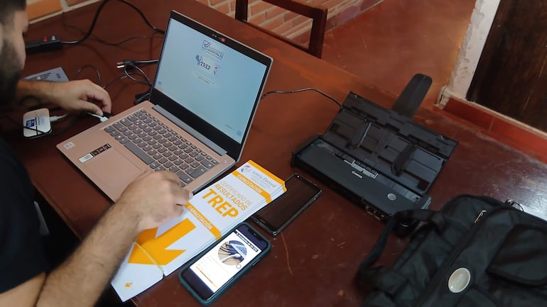 Villarrica: Ponen a prueba el TREP en 19 locales de votación rumbo a las municipales.
