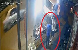 Vendedor de asado fue golpeado por un presunto funcionario judicial en Lambaré