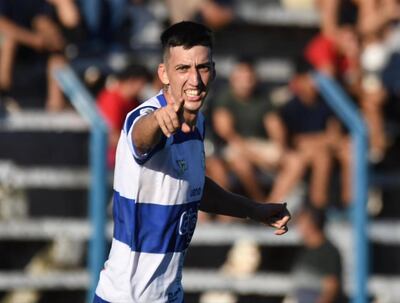 Festejo de Alex Vargas, en el segundo tanto de Valois Rivarola en el triunfo ante Pilcomayo de Mariano Roque Alonso. (Foto: APF)