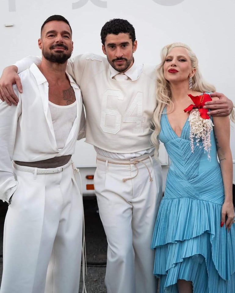 Los cantantes puertorriqueños Ricky Martin y Bad Bunny junto a Lady Gaga. (EFE/ @ladygaga)
