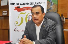 Roberto Cárdenas enfrenta juicio oral por millonario perjuicio.