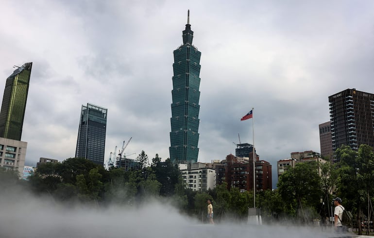 Taipei 101, el emblemático rascacielos en la capital de Taiwán. (Photo by I-Hwa Cheng / AFP)