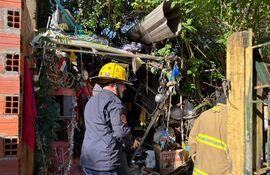 Incendio en vivienda detrás del Mercado de Abasto de Asunción.