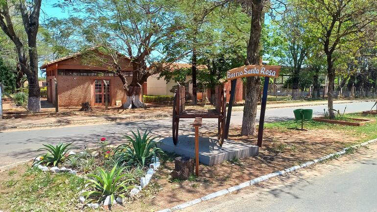 La tranquila ciudad de Nueva Italia se sacudió ayer con un incidente ocurrido en un colegrio en el que un alumno hirió de un balazo a su compañera de clases.