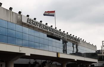 Aeropuerto Internacional Silvio Pettirossi, en Luque.