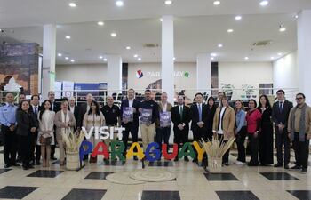 Momento en el que se realiza el lanzamiento de la Feria Palmear sin Fronteras.