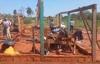 Algunas viviendas quedaron destrozadas en totalidad.