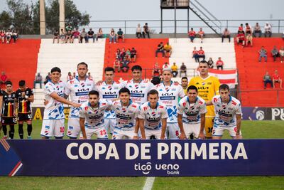 Equipo de Nacional que arrancó el encuentro frente a General Caballero JLM.