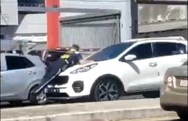 pmt es llevado sobre capo en pleno mercado 4