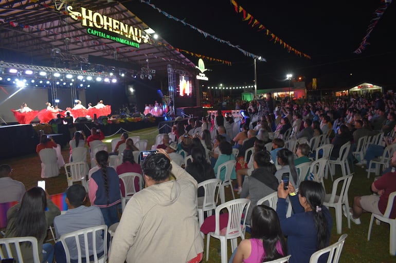 Gastronomía y tradición de las colectividades brillan en la Capital Nacional de los Inmigrantes