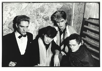 Viktor Tsoi (segundo desde la izquierda) con el grupo Kino en 1985. Fotografía de Natasha Vasilyeva.