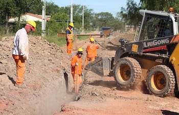 La obra en la planta de tratamiento de aguas residuales se encuentra paralizada hasta que se solucione el conflicto con los vecinos.