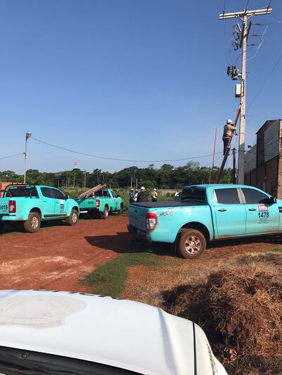 Técnicos de la ANDE verificaron la conexión eléctrica de una granja de criptomonedas en Hernandarias.