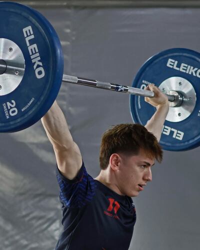 El campamento de levantamiento de pesas se desarrolla con éxito en el COP.