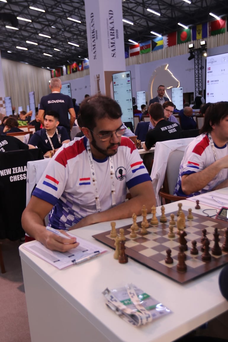 El GM Guillermo Vázquez hizo valiosa tabla con el GM Thai Dai Van Nguyen (2633 Elo).